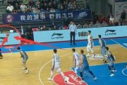 篮球技巧解析（技巧丰富的反跑能让你轻松脱离对手）