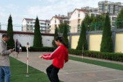 足球8字运球技巧，助你成为优秀球员（从入门到精通，掌握8字运球的关键技巧）