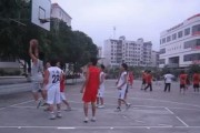 四对四篮球防守战术攻略（有效的防守策略及关键技巧）