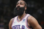 NBA历史十大三分高手（探究十个三分上榜球员的投篮技巧和统计数据）