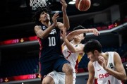 提高篮球实战防守反击的关键技巧（打造全方位的防守反击能力，助你成为篮球场上的防守利器）