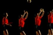 掌握排球移动和步伐的关键要领（打造高效、灵活的排球动作）