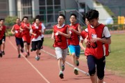 中考体育加试足球训练技巧（提高足球技能，冲刺中考高分）