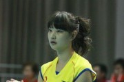 如何掌握以排球空球发球的要领（提升发球技巧，打造出色发球表现）