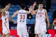 篮球二号位防守选位的要求（如何在二号位防守中选择正确的位置）