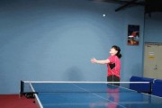 乒乓球横拍发球技巧大揭秘（掌握这些技巧，让你的横拍发球更加精准高效）