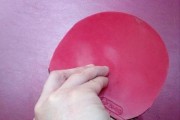 现代乒乓球直拍打法技巧（提升乒乓球水平，掌握直拍的绝技）