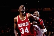 NBA历史级控球后卫排行榜（揭秘球场上的技术大师，他们的篮球智慧让人叹为观止）