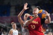 一脑门子，改写世界杯历史的关键时刻（勇敢的“一脑门子”将足球历史改写，让我们来回顾这些关键时刻）