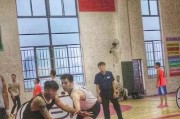 篮球场上的防守闸门（提升比赛防守技巧的必备设备）