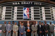 NBA夺冠概率排行榜（揭秘夺冠热门与黑马，关注球队的冠军前景）