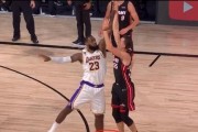 篮球防守3秒规则解析（规则解读、判罚标准与策略分析）