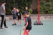 如何培养篮球比赛中的防守意识（掌握关键技巧提升整体表现）