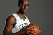 NBA三分球手排行榜（探索NBA历史上最出色的三分射手，为你揭晓他们的突破与辉煌）