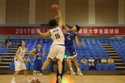 大学篮球比赛中的防守策略（掌握精确防守，获得优势得分）