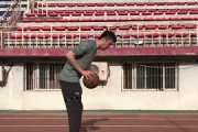 篮球防守技巧（突破防守的利器，手臂架让你稳如泰山）