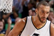 NBA历史上最离谱的防守球员是谁？（揭秘篮球场上的防守怪才）