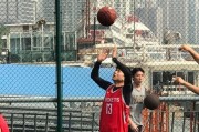 如何有效防守篮球场上的瘦高人？（揭秘瘦高球员的弱点及对策）