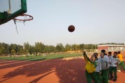 小学生如何提高篮球防守能力（掌握基本技巧，成为出色的篮球防守者）